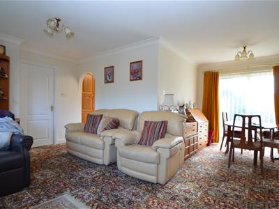 L Shaped Lounge/Dining Room